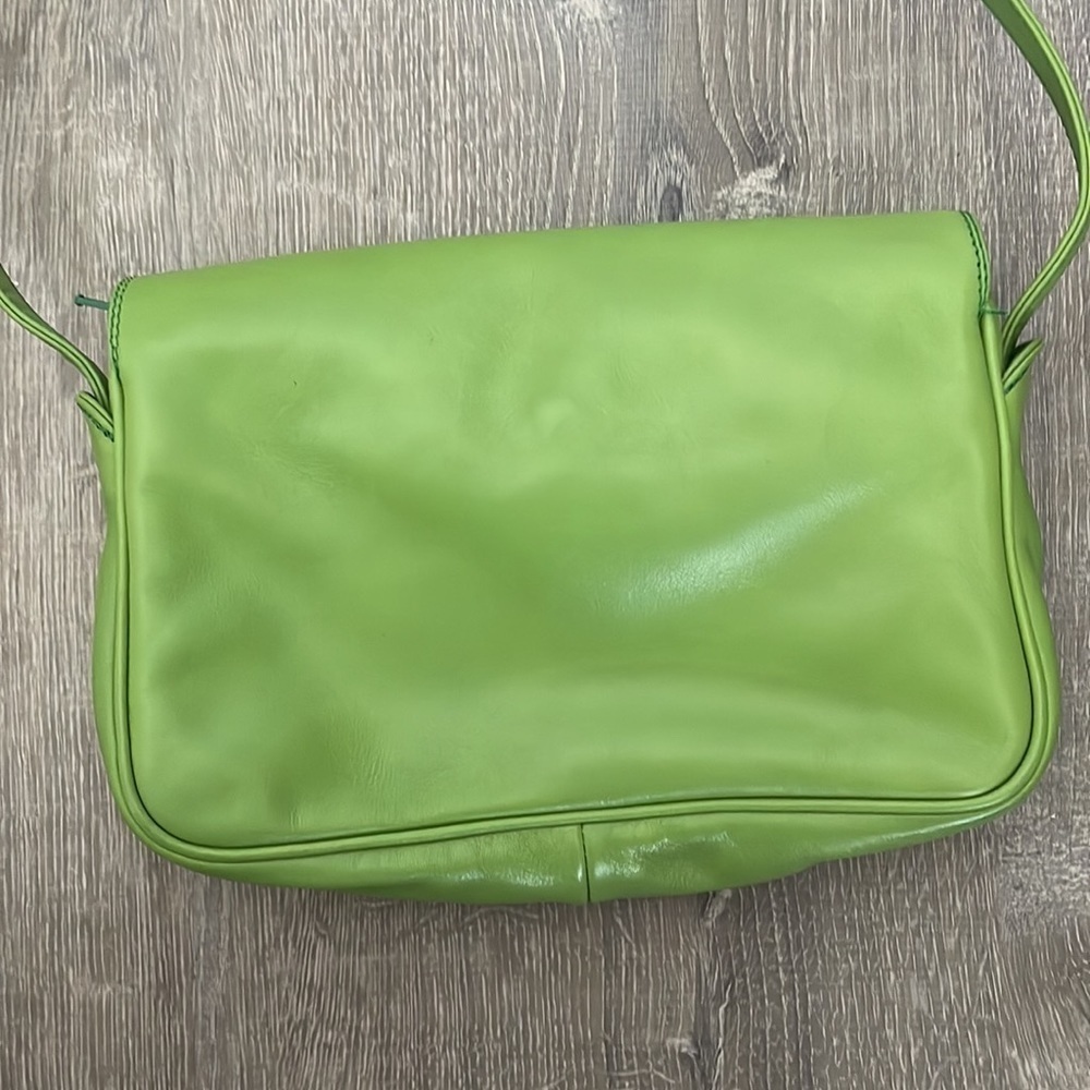 Green Purse - Picture 4 of 6